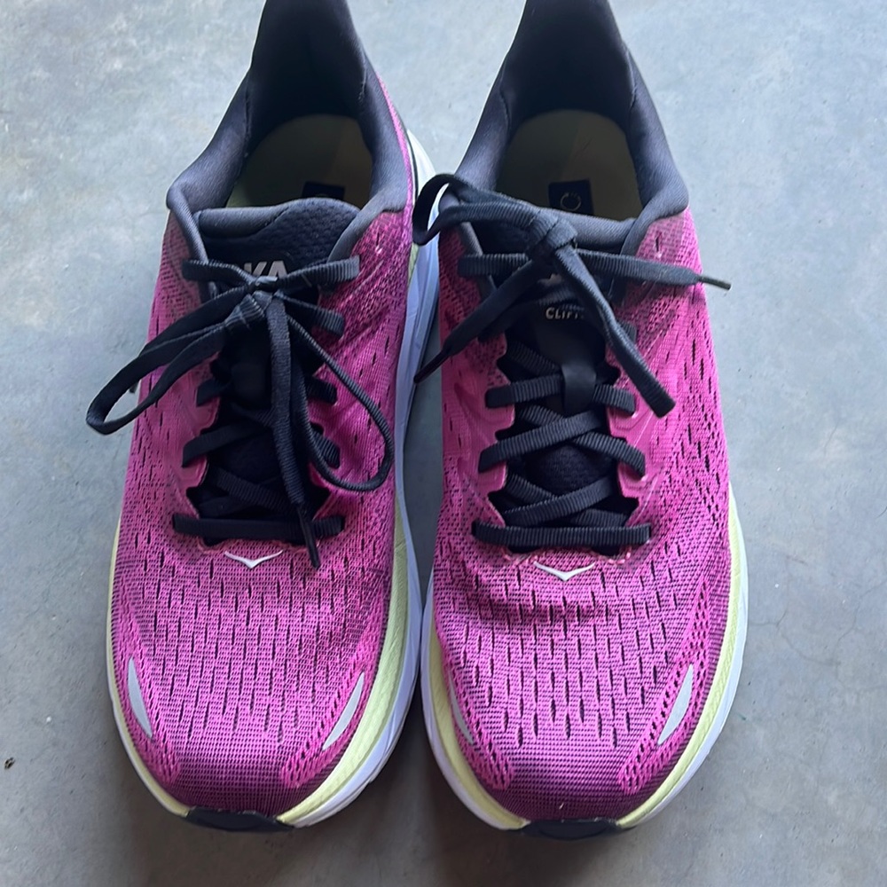 Hoka Clifton 8